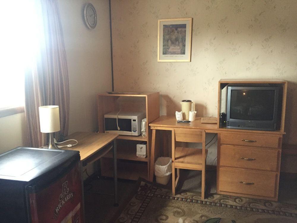 Twin Peaks Motel Napanee Esterno foto