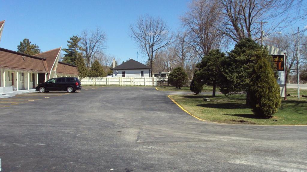 Twin Peaks Motel Napanee Esterno foto