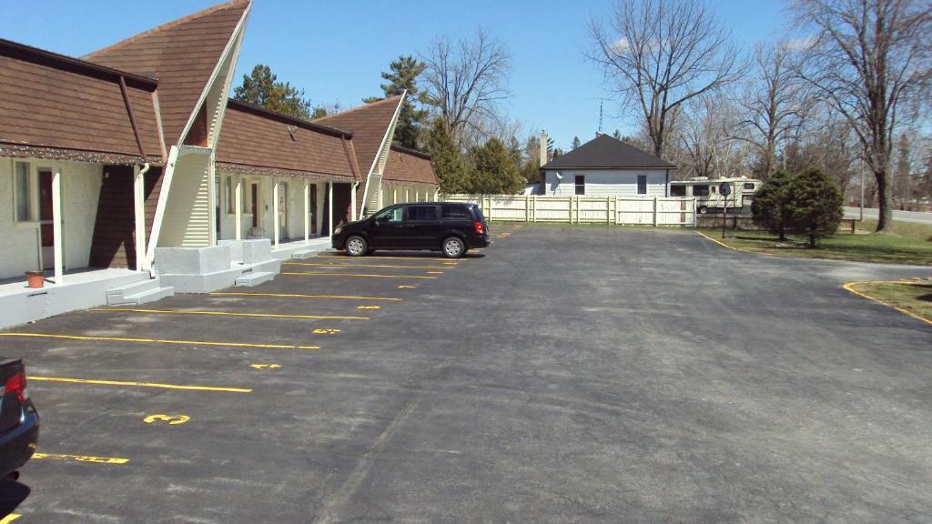 Twin Peaks Motel Napanee Esterno foto